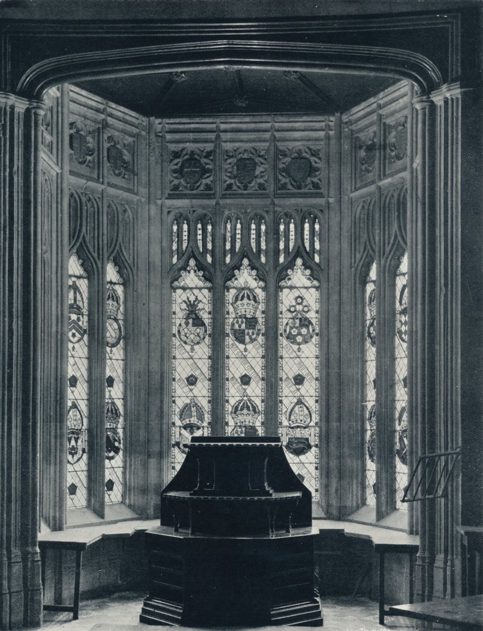 The Oriel Window in Hall, 1926 av Unbekannt