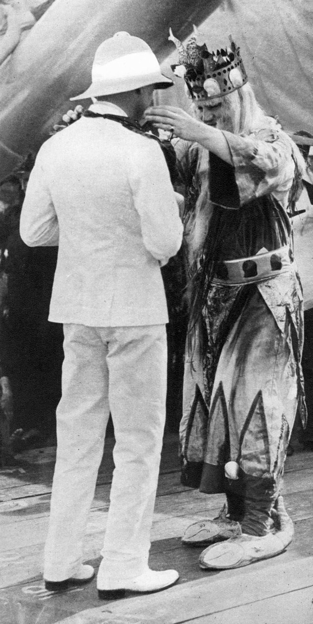 Prinsen av Wales dekorerad av kung Neptunus, HMS Repulse, 1925 av Unbekannt