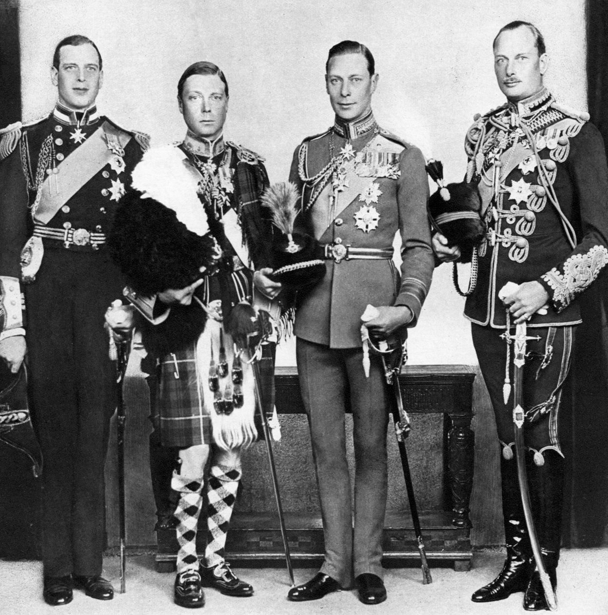 Prinsen av Wales med sina bröder, c1930-talet av Unbekannt