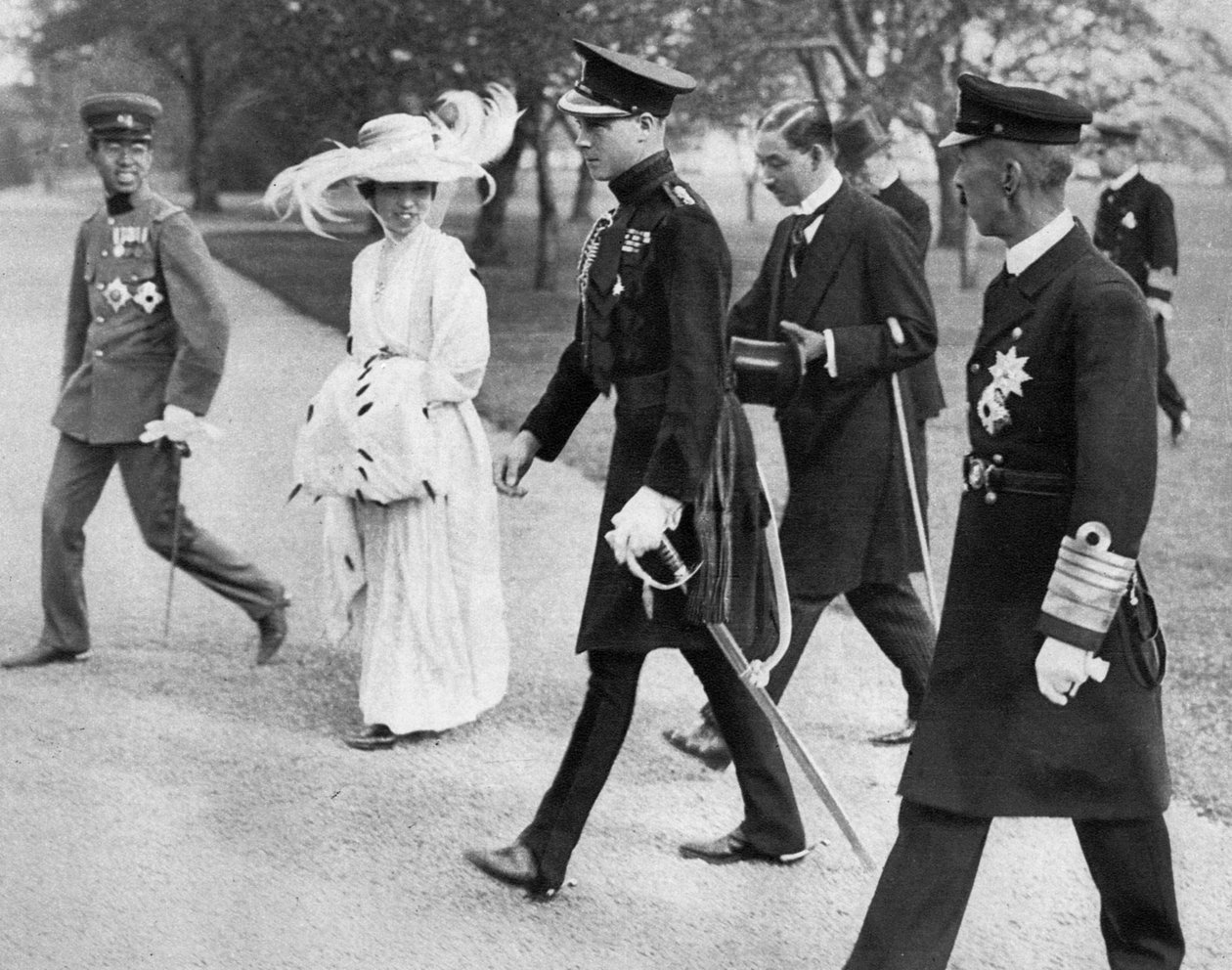 Prinsen av Wales med kejsarinnan och kronprinsen av Japan, Tokyo, 1922 av Unbekannt
