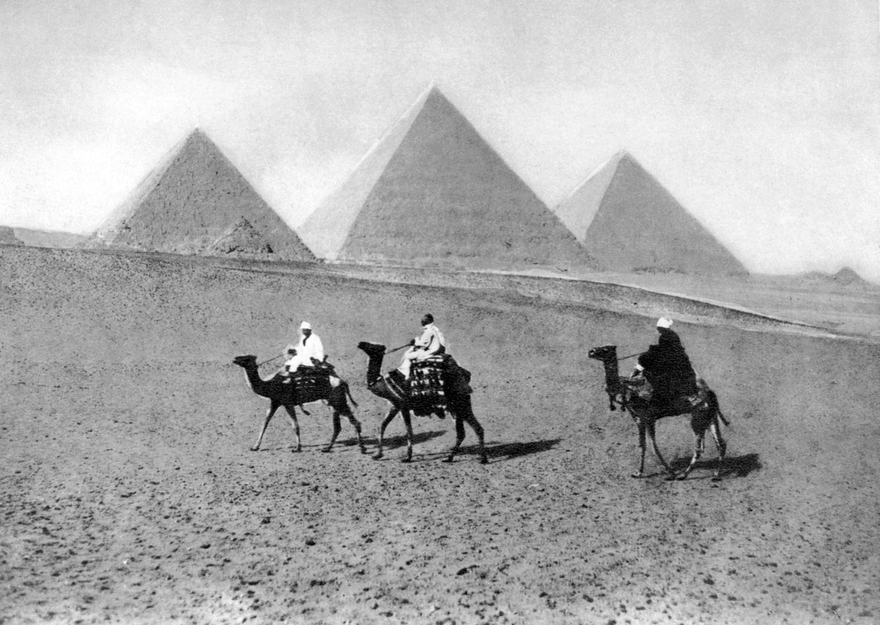 Pyramiderna i Giza, Kairo, Egypten, c1920-talet av Unbekannt