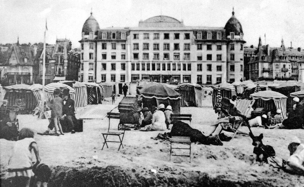 Trouvillepalatset, Trouville, Frankrike, c1920-talet av Unbekannt