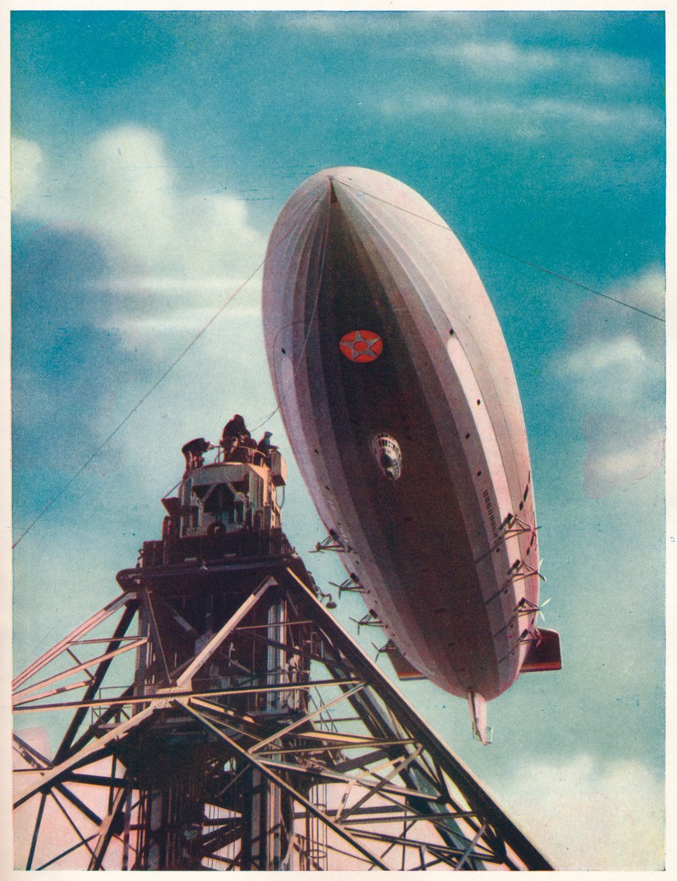 Det amerikanska luftskeppet Macon förtöjs vid mobilmasten vid Lakehurst, New Jersey, c1935 c1937 av Unbekannt