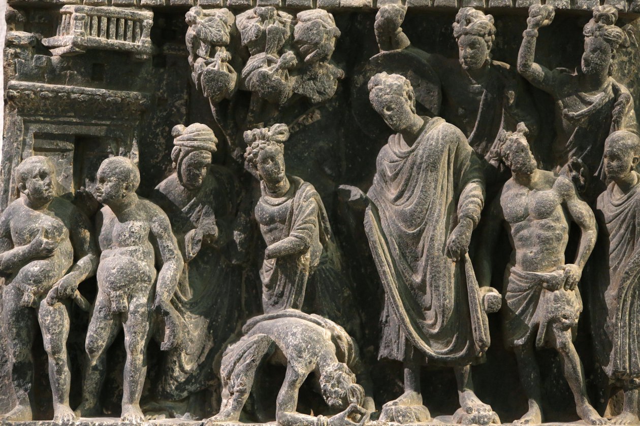 Victoria and Albert Museum. Relief som visar ett försök på Buddhas liv. 100-200. Skiffer. Gandhara/Nordvästra Pakistan. Storbritannien av Unbekannt