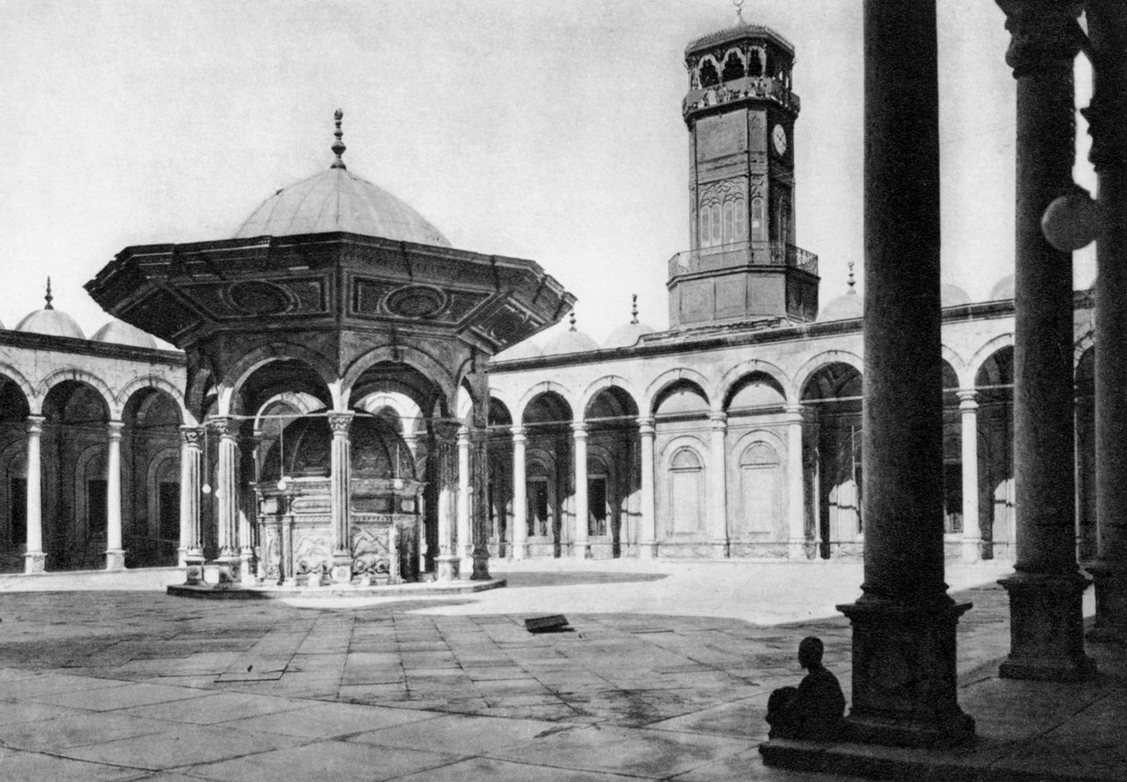 Gården till Muhammad Alis moské vid Saladin-citadellet, Kairo, Egypten, c1920-talet av Unbekannt