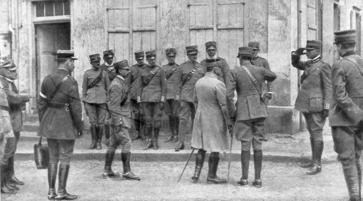 Presentationen av general Franchet dEsperey för ett italienskt sändebud i Frankrike, Champagne, 1926 av Unbekannt