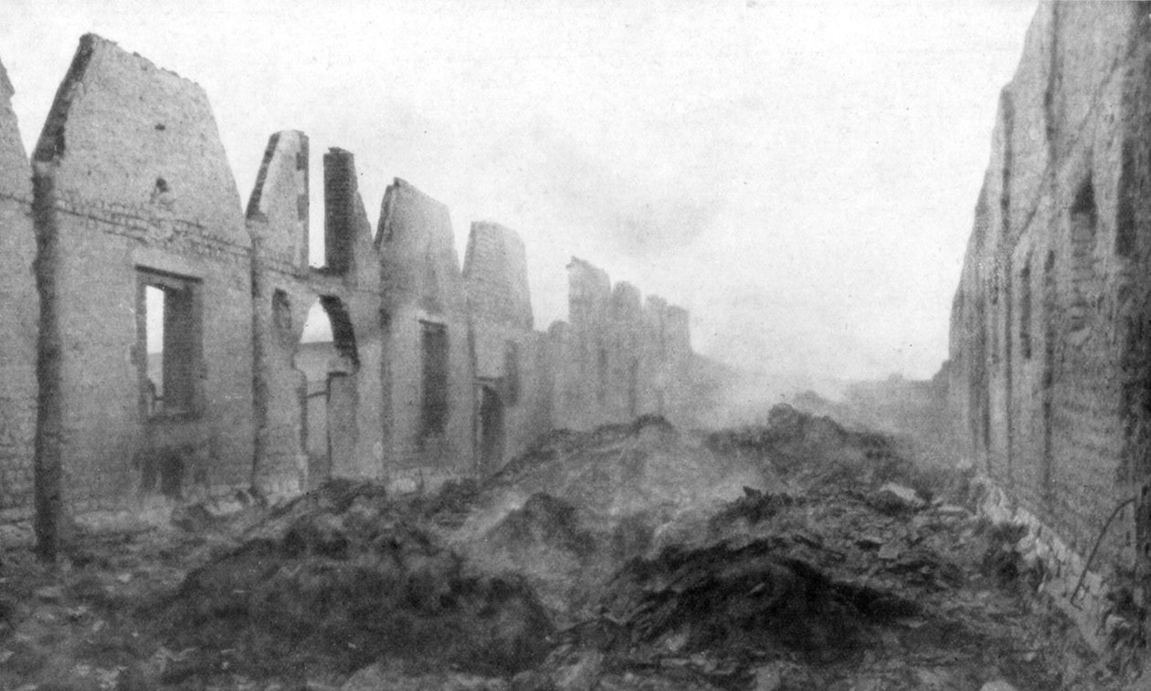 Ruinerna av Albert, Somme, Frankrike, 23 september 1914 av Unbekannt