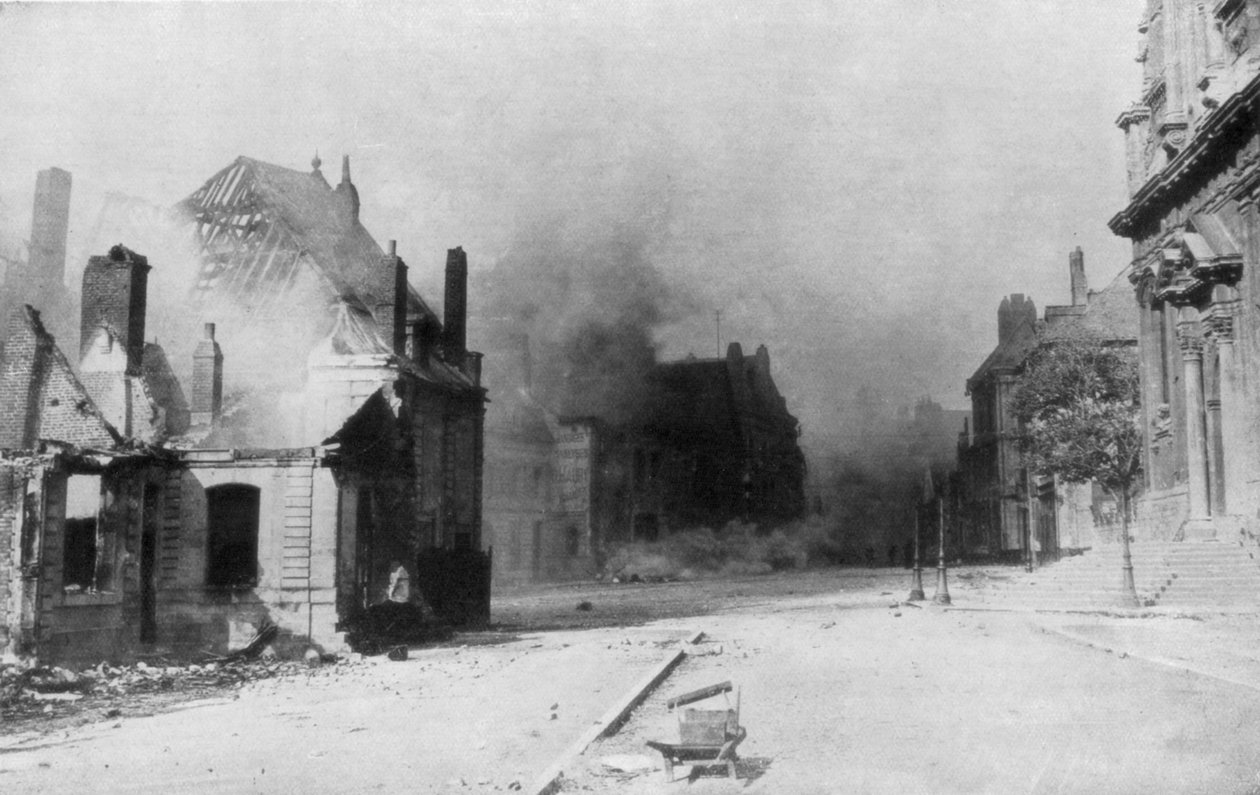 Ruinerna av Cambrai, Frankrike, första världskriget, 1918 av Unbekannt