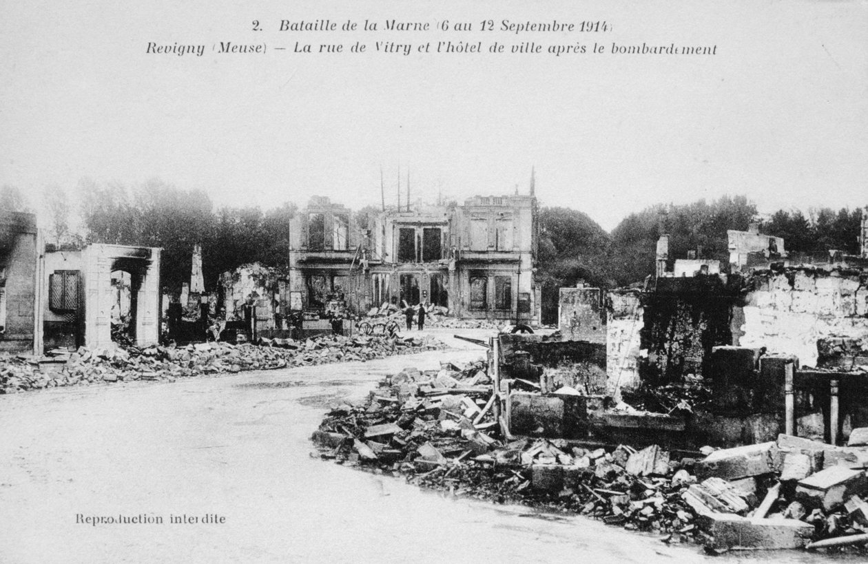Ruinerna av Revigny, Frankrike, Slaget vid Marne, första världskriget, 1914 av Unbekannt