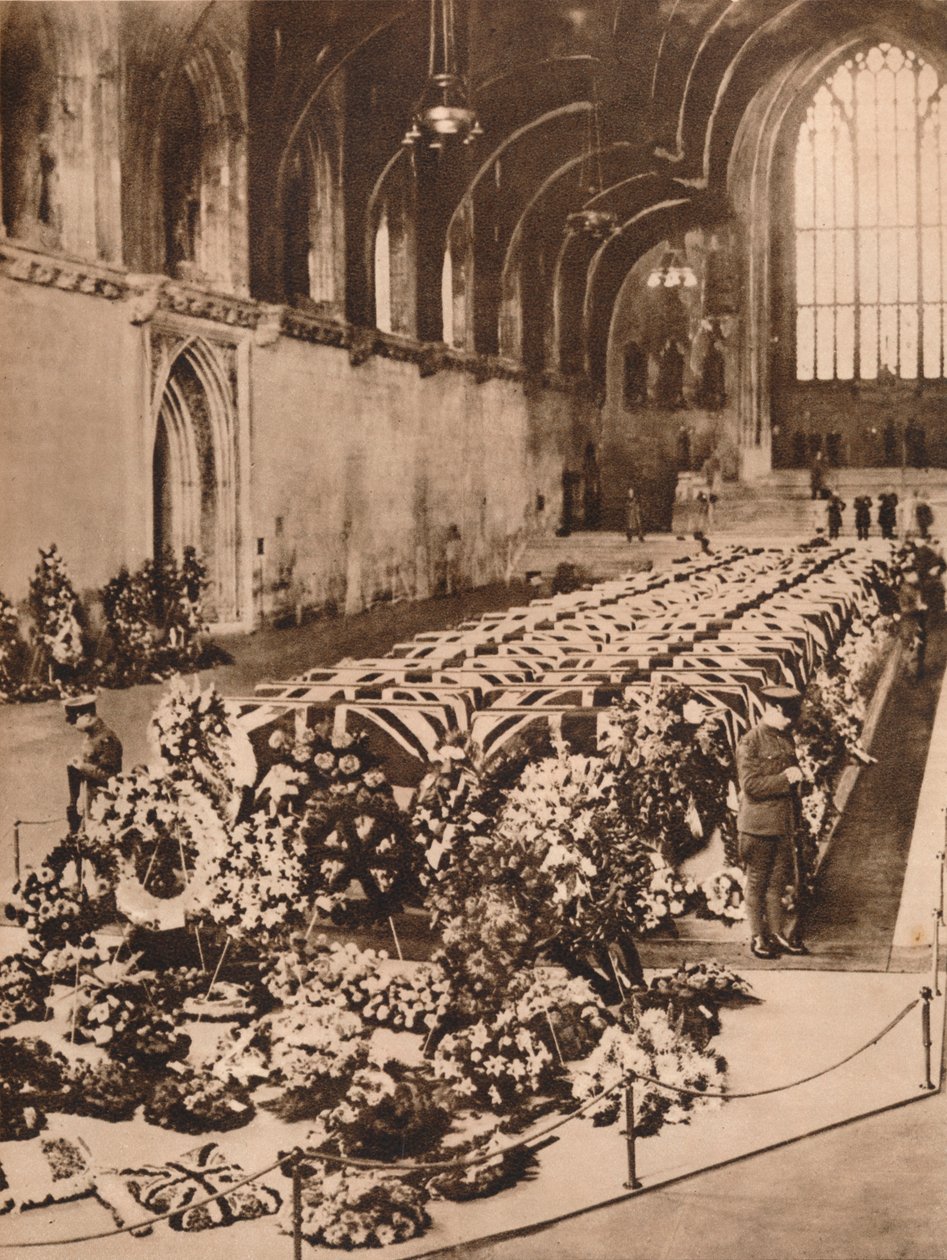 Offren för R101-luftskeppskatastrofen som ligger i staten i Westminster Hall, London, 1930 1935 av Unbekannt