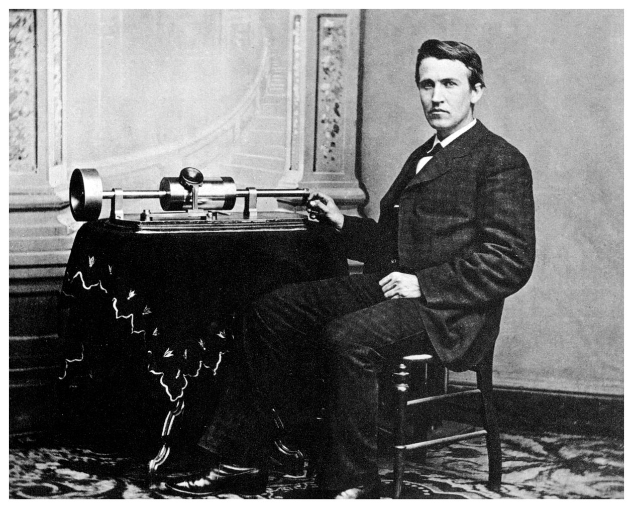 Thomas Alva Edison, amerikansk uppfinnare, med sin fonograf, c1878 1955 av Unbekannt