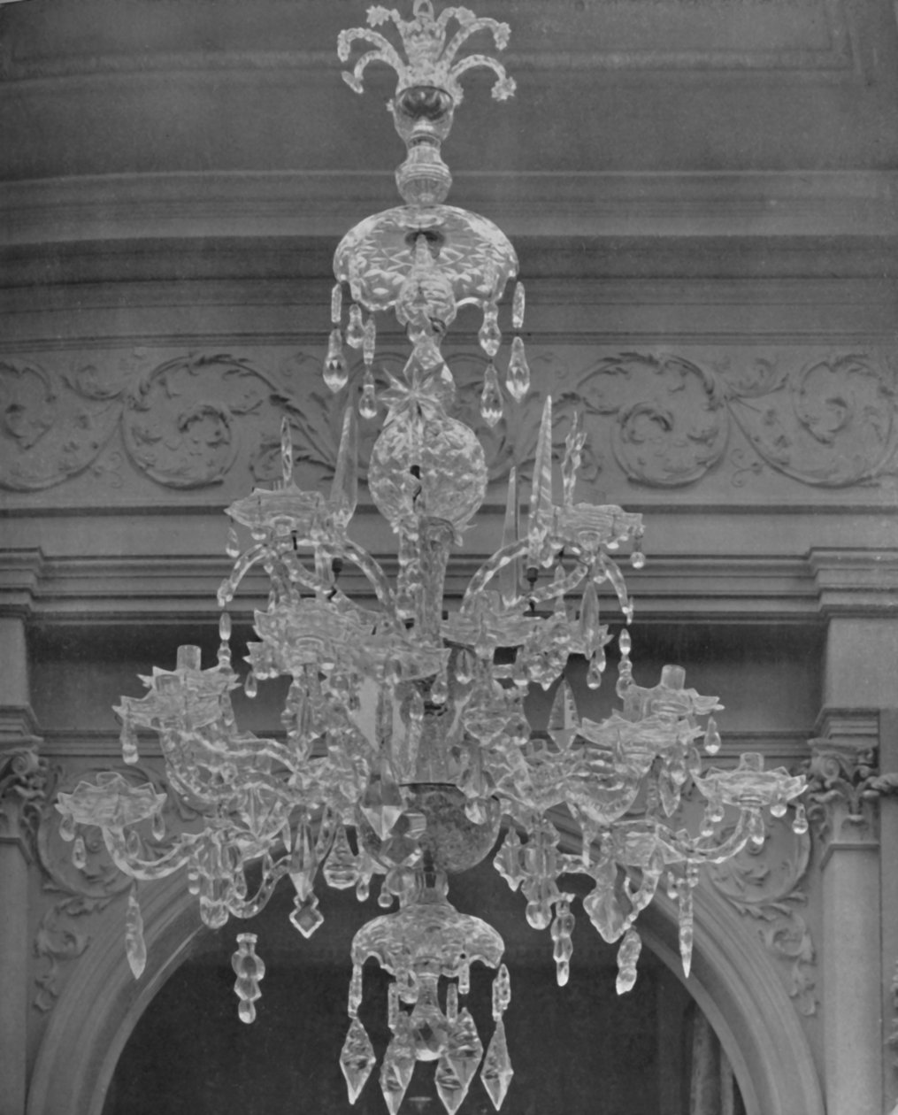 Tre-vånings ljuskrona för 20 lampor ca 1770, 1928 av Unbekannt