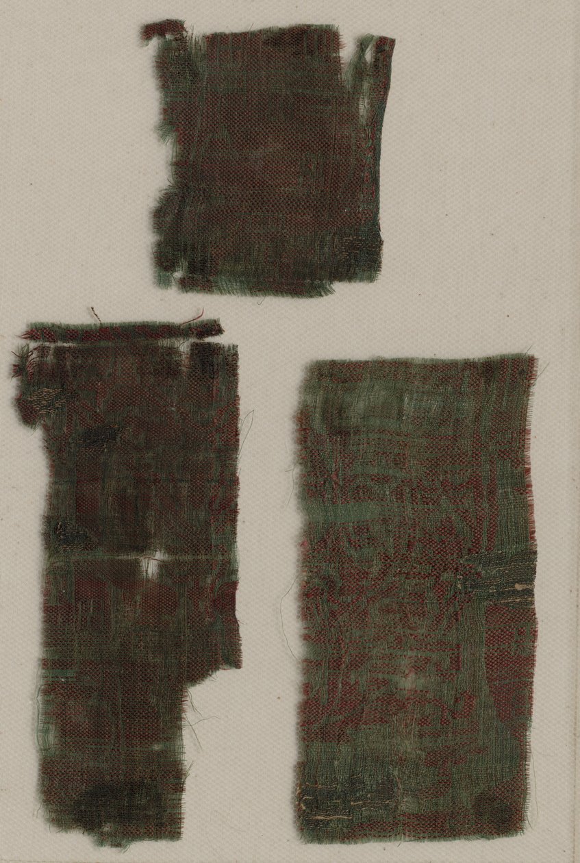 Tre fragment av italienskt gotiskt siden, 1300-tal. av Unbekannt