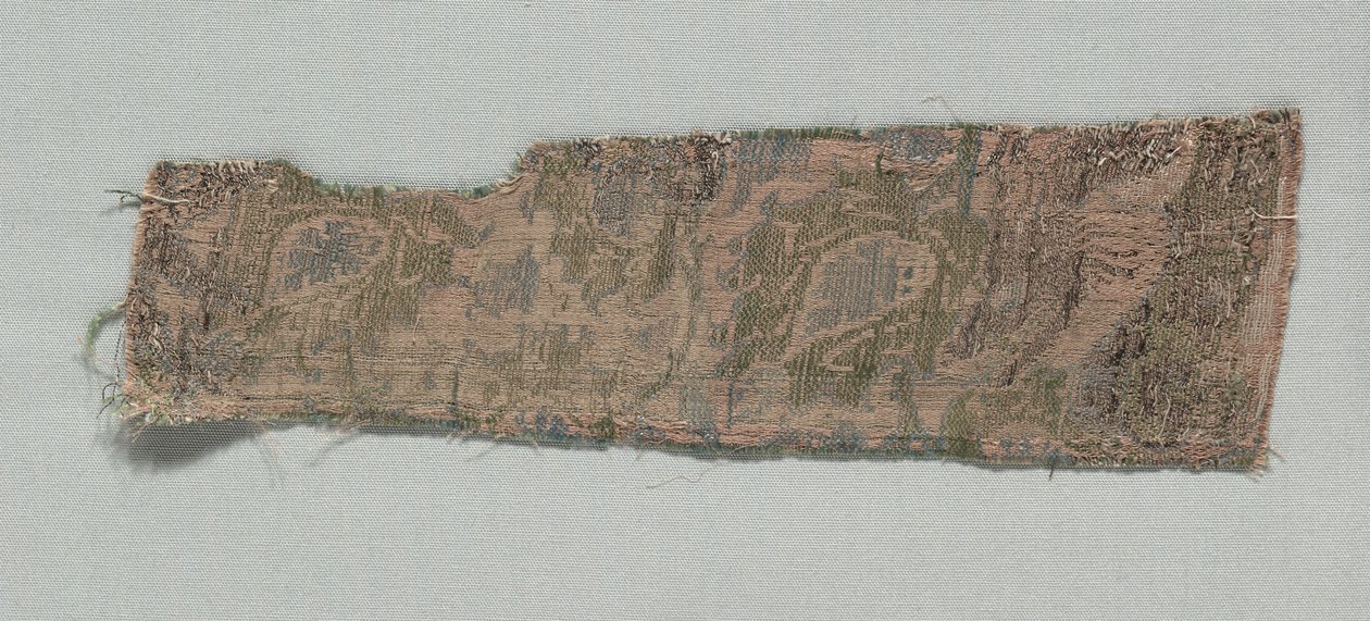 Tre fragment av italienskt gotiskt siden, 1350-1399. av Unbekannt