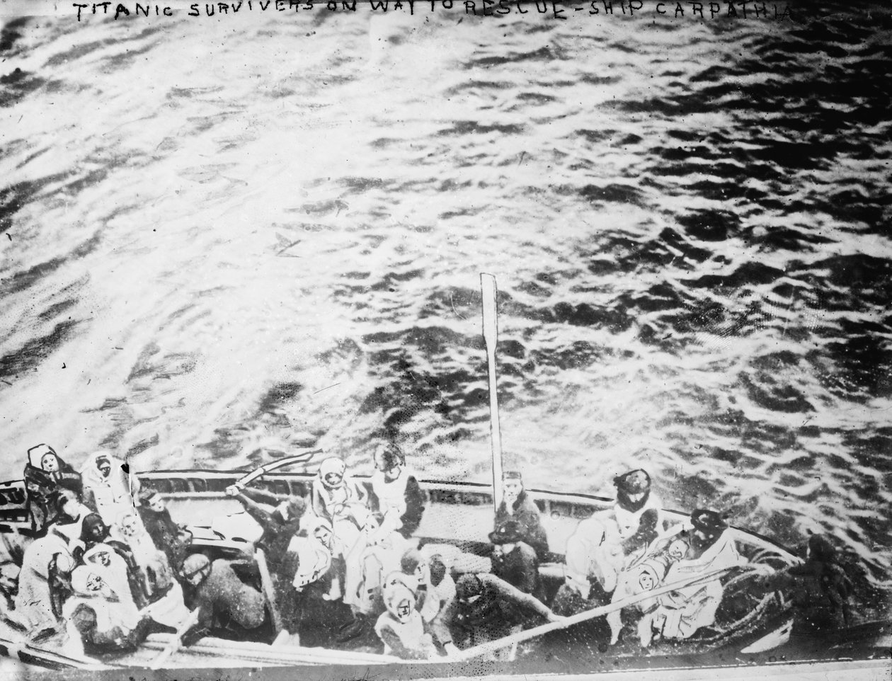 Titanic-överlevande på väg för att rädda skeppet Carpathia av Unbekannt