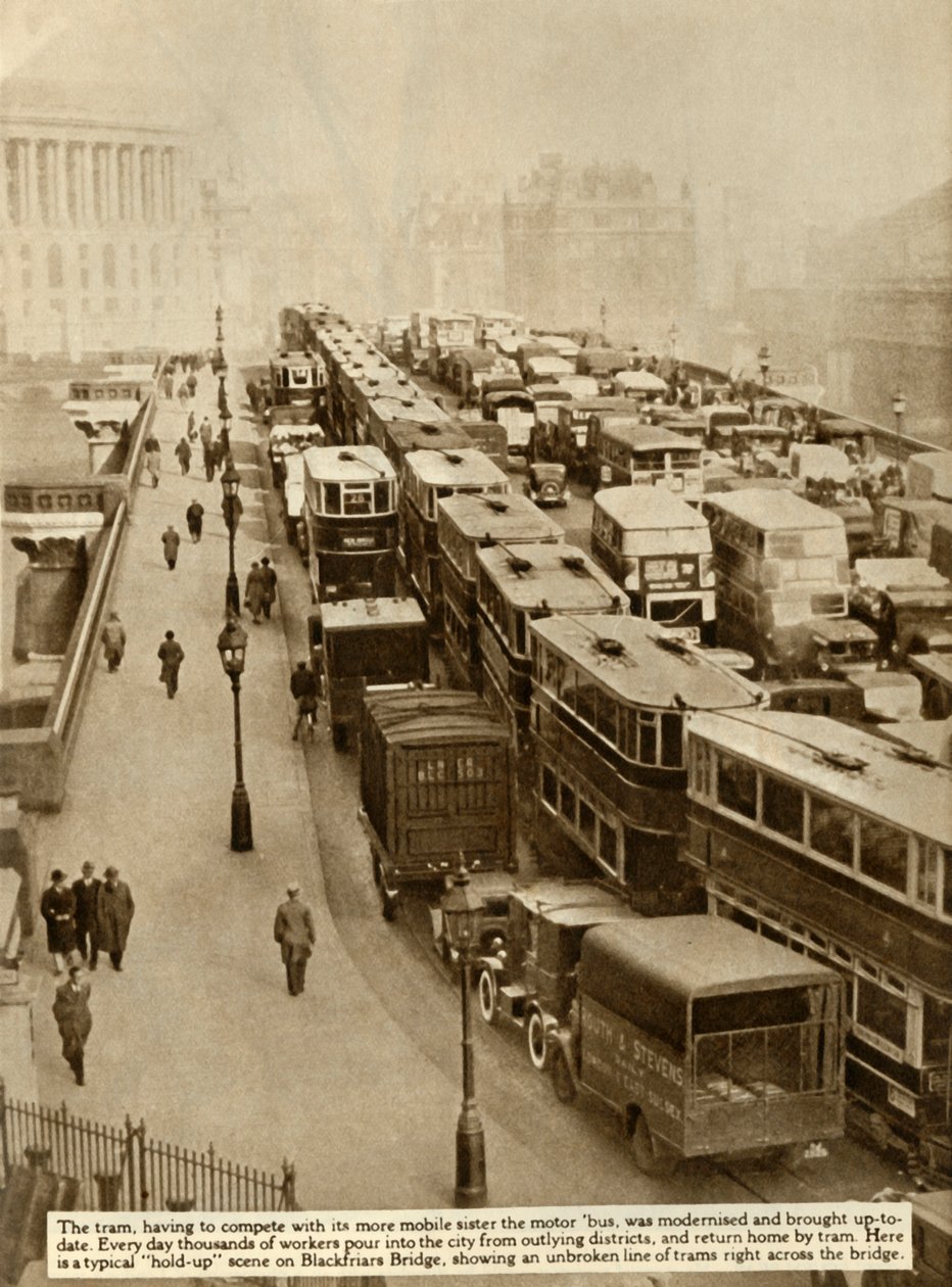 Trafikstockning på Blackfriars Bridge, London, 1935. av Unbekannt