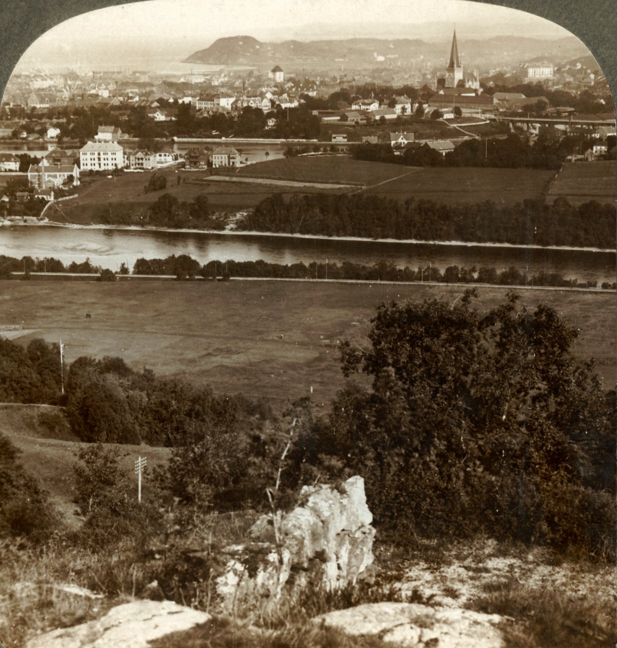 Trondhjem, dess hem, lager och katedral, mellan floden Nid och Fjorden, Norge, 1905. av Unbekannt