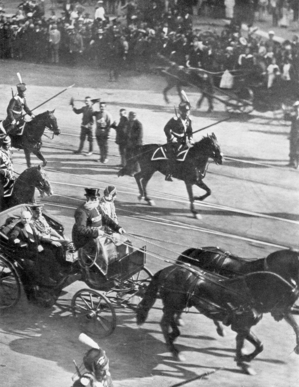 Tsar Nicholas II med gästande franska presidenten Poincare, St Petersburg, Ryssland, 21 juli 1914. av Unbekannt