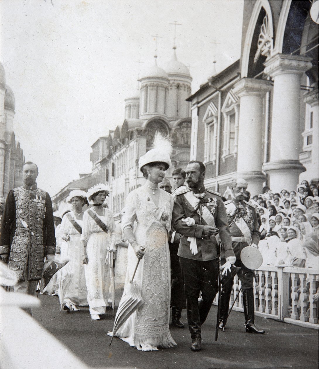 Tsarfamiljen vid firandet av 300-årsdagen av huset Romanov, Ryssland, 1913 av Unbekannt