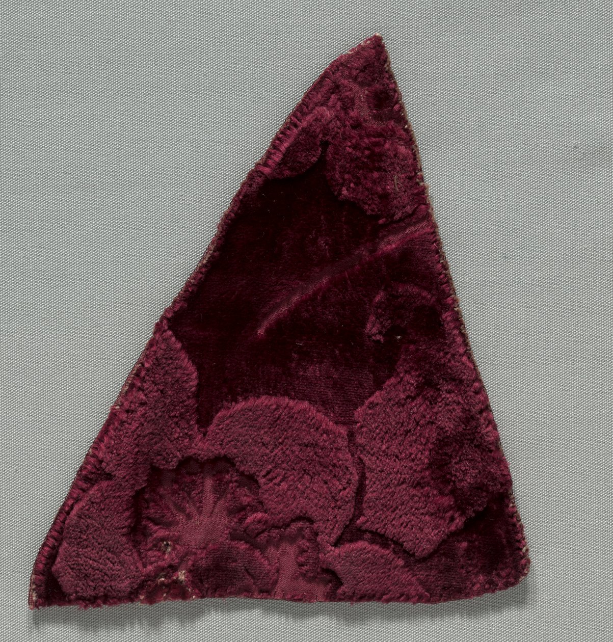 Två sammetsfragment sydda tillsammans, 1400-tal. av Unbekannt
