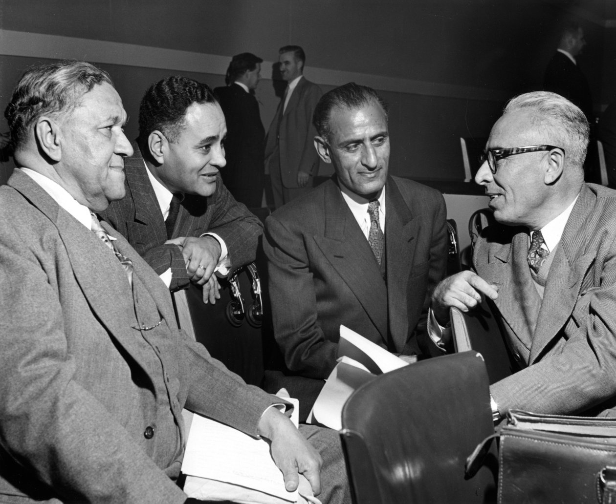USA och Pakistan delegater vid FN, Paris, 1950-talet av Unbekannt