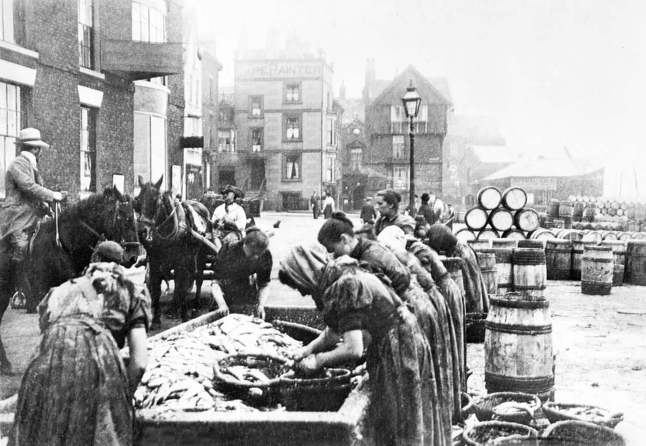Storbritannien : Skotska sillrännor i arbete i Scarborough. Scarborough, c1890 av Unbekannt