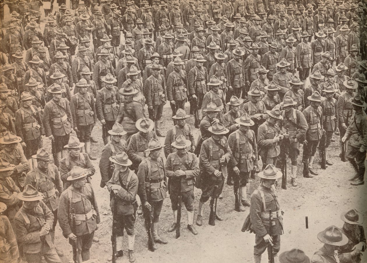 Förenta staternas trupper i parad innan deras marsch genom London den 15 augusti 1917, när de var av Unbekannt