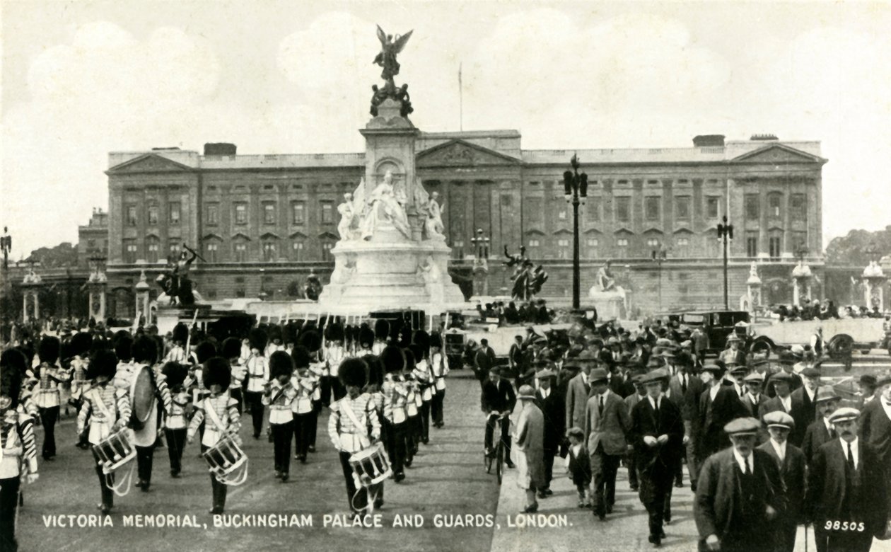 Victoria Memorial, Buckingham Palace and Guards, London, 1930-talet. av Unbekannt