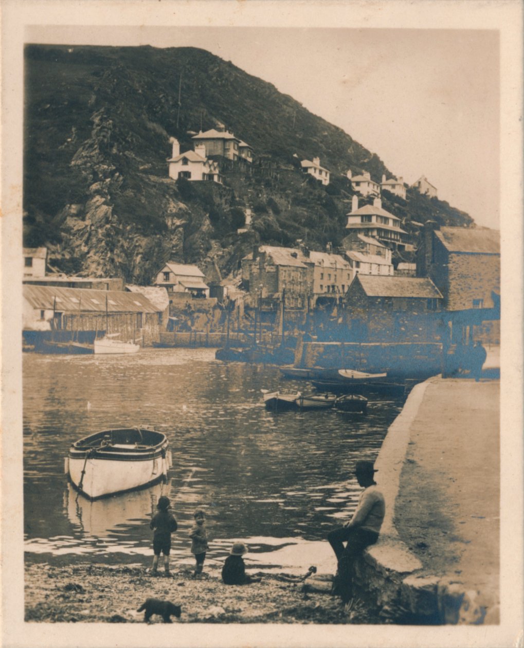 Utsikt från hamnen - Polperro, 1927 av Unbekannt