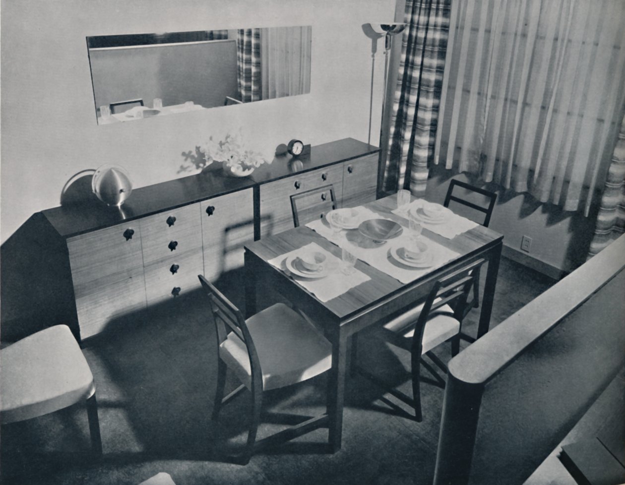 Utsikt i vardagsrummet och matsalen designat av Gilbert Rohde, 1936 av Unbekannt