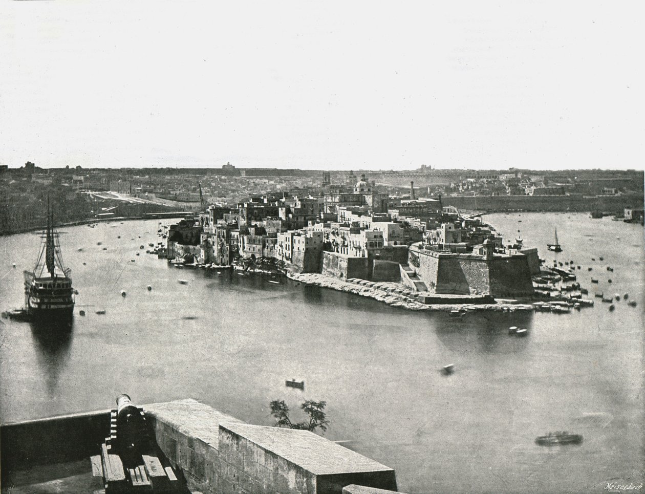 Utsikt över hamnen, Valletta, Malta, 1895. av Unbekannt