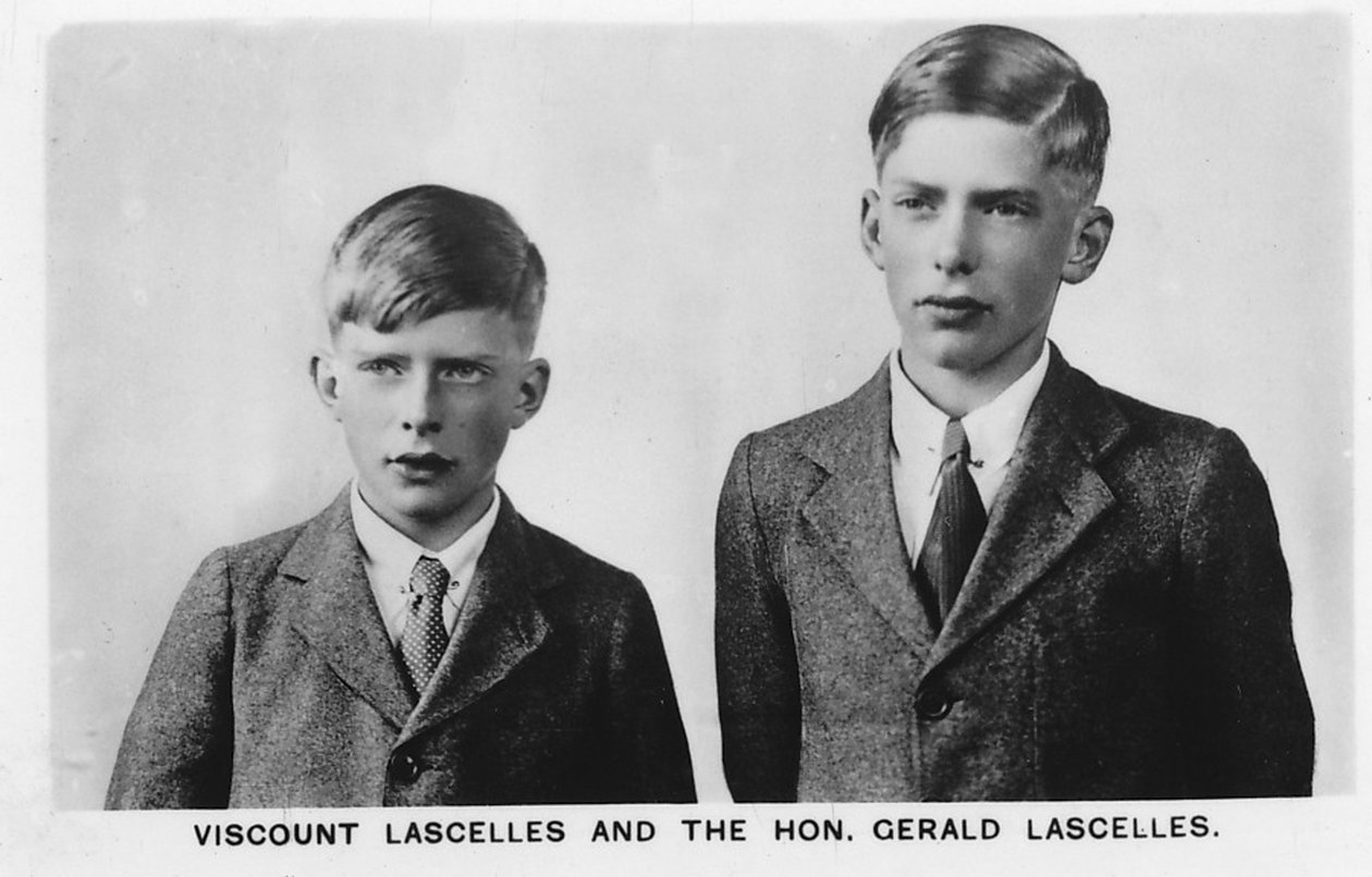 Viscount Lascelles och Hon Gerald Lascelles, 1937 av Unbekannt