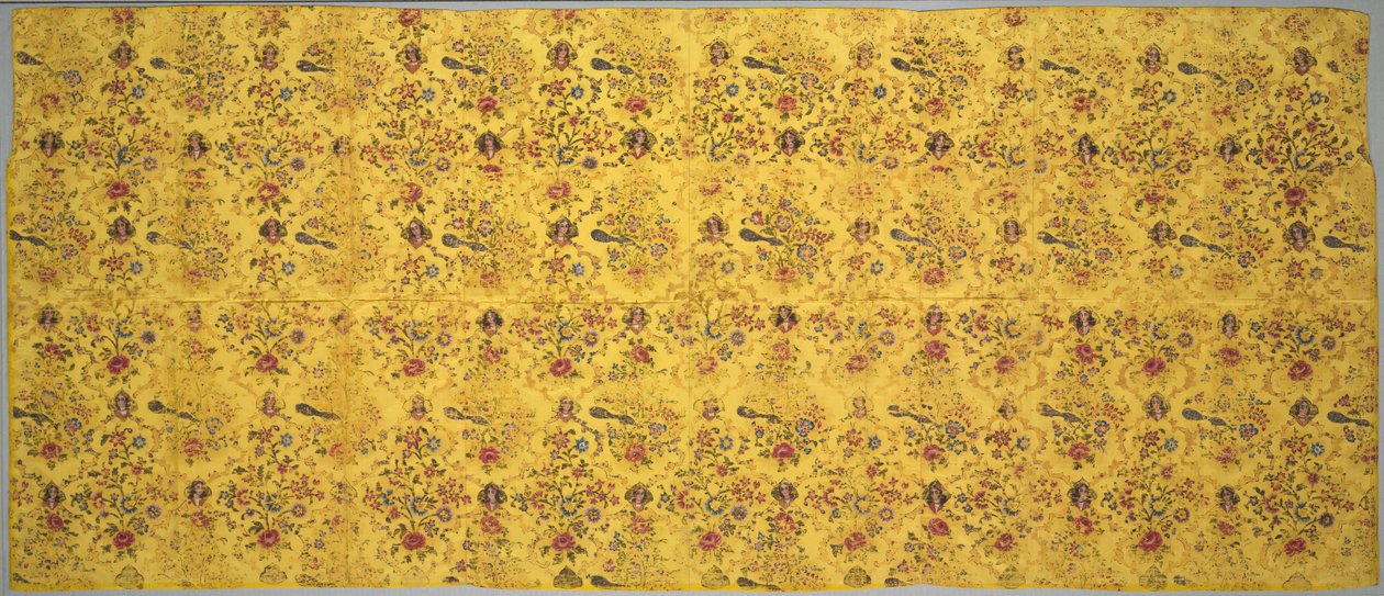 Väggkåpa med flora, påfåglar och porträttmedaljonger, 1800-tal. av Unbekannt