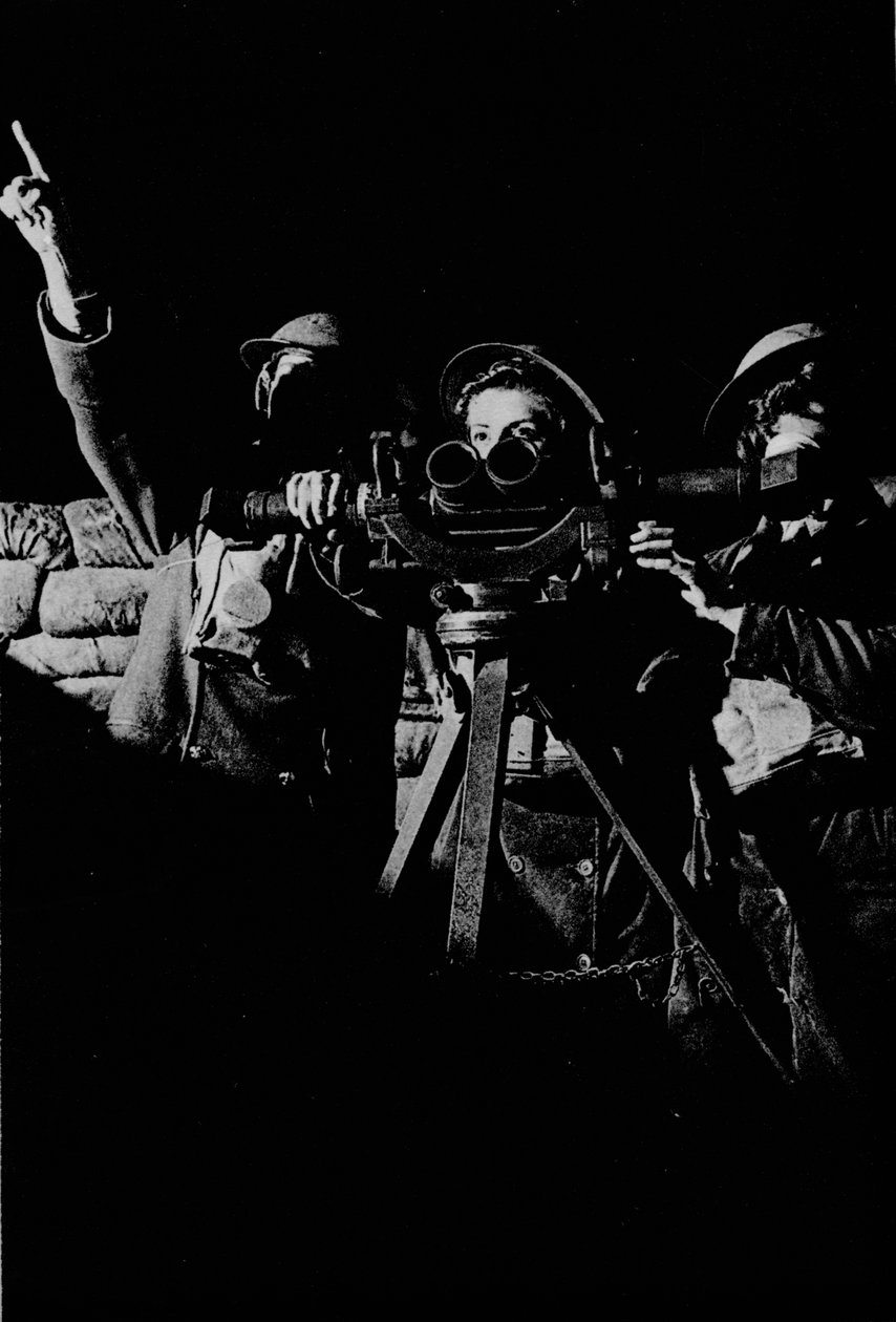 Kvinnor i tjänst på ett luftvärnsbatteri, 1943 av Unbekannt