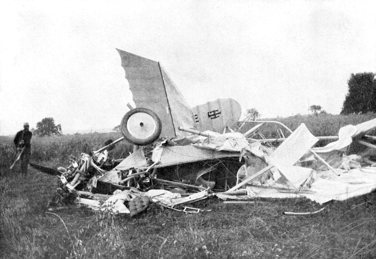 Vrak av flygplan där den brittiske piloten flyglöjtnant Warneford dödades, 1915 av Unbekannt
