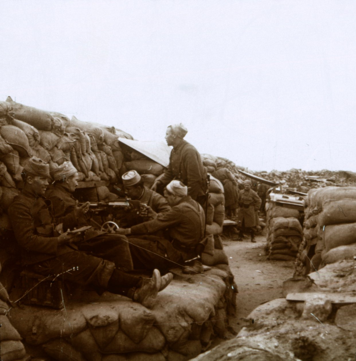 Zouaver nära floden Yser, Nieuwpoort, Flandern, Belgien, c1914-c1918 av Unbekannt