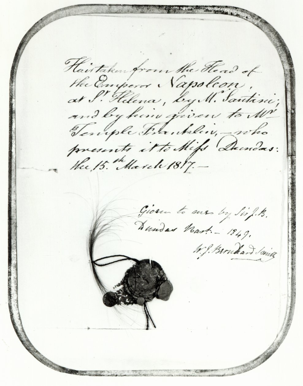Hår klippt från kejsar Napoleons huvud av Giovanni Natale Santini och gett av honom till William Temple Franklin, 1816 (hår) av Unbekannt Unbekannt