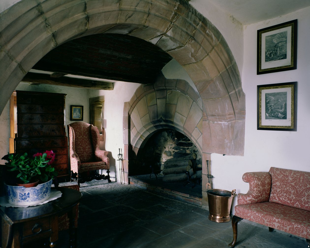 Interiör av Lindisfarne, Holy Island, designad av Sir Edwin Lutyens av Unbekannt Unbekannt