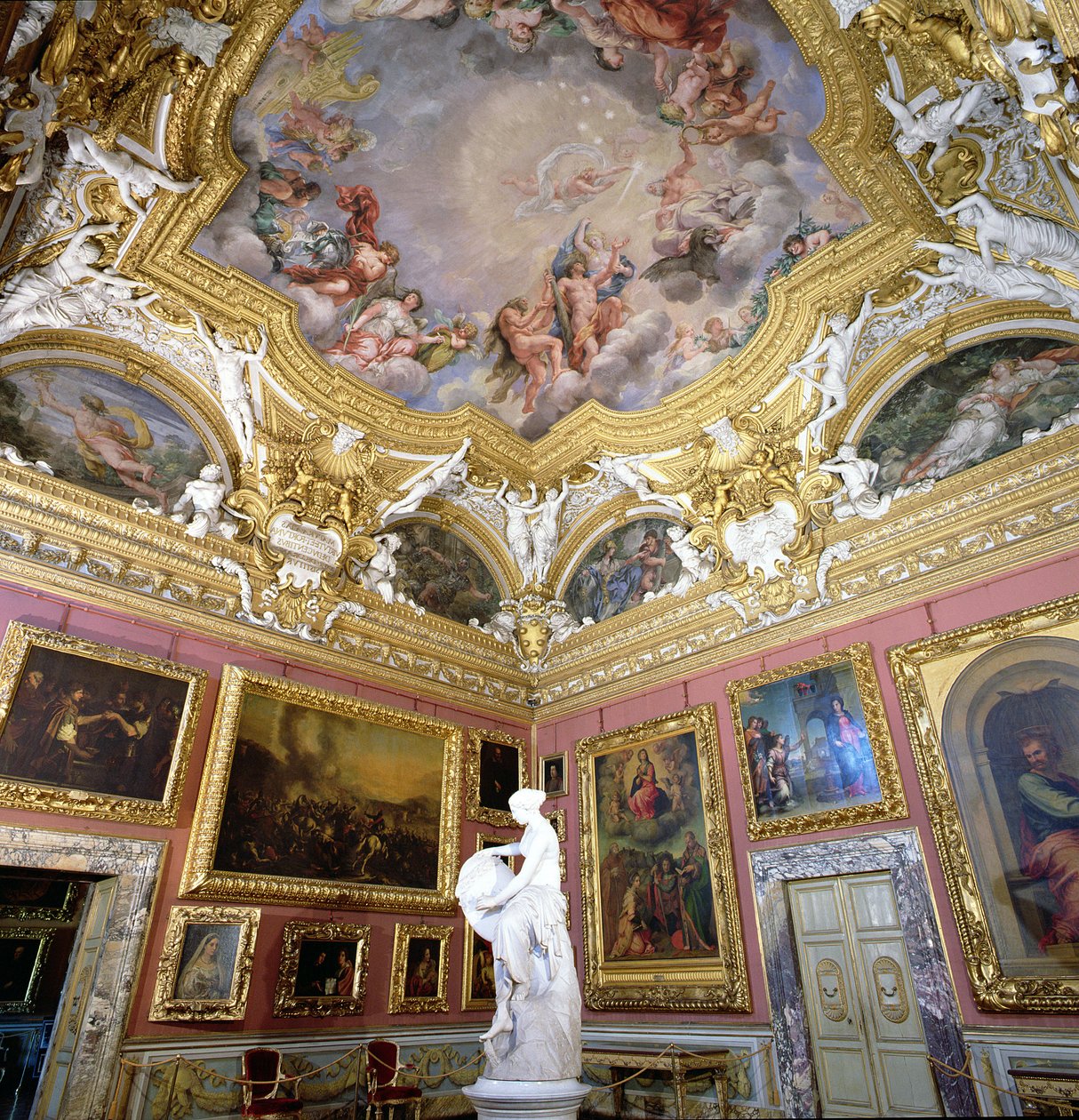 Interiör av Sala di Giove (Jupiterrummet) med målningar av Pietro da Cortona, Palazzo Pitti, Florens, Italien av Unbekannt Unbekannt