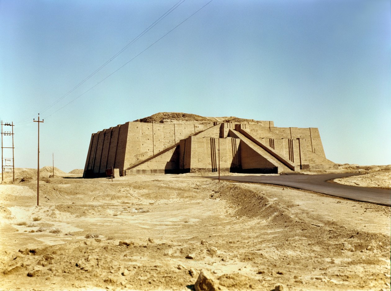 Nordöstra fasaden av ziggurat, ca 2100 f.Kr. (foto) av Unbekannt Unbekannt
