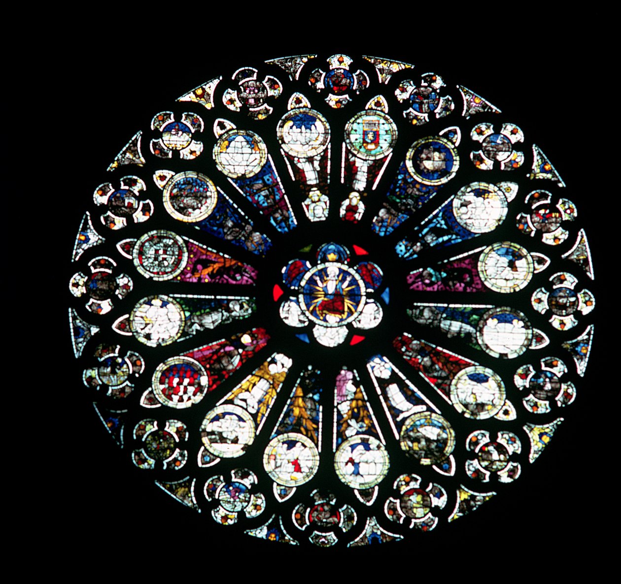 North Rose Window, stenarbete från 1200-talet, glas från mitten av 1400-talet av Unbekannt Unbekannt