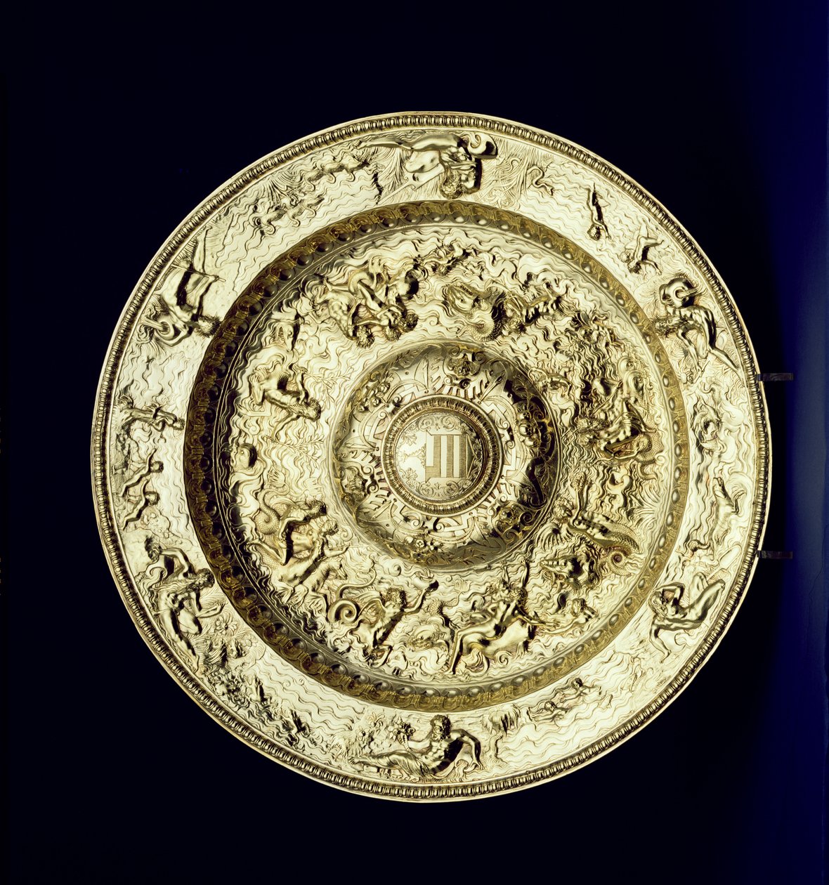 Förgyllt handfat i silver, präglad, skuren och graverad, fransk, ca 1560-83 av Unbekannt Unbekannt