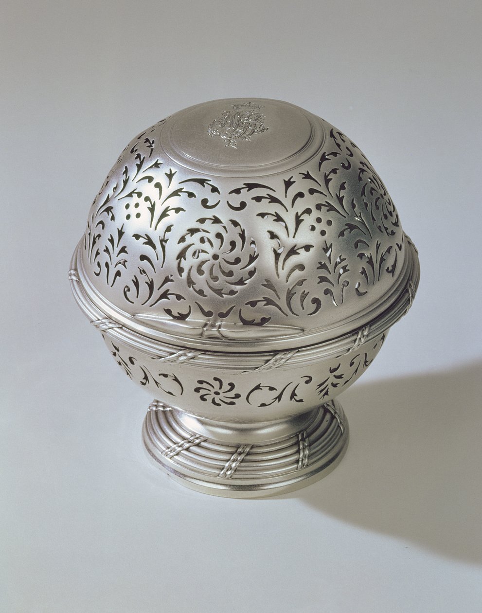 Tvållåda, del av ett set med tack och handfat, av Francis Riel, Paris, 1771 av Unbekannt Unbekannt