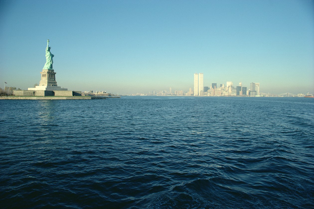 Utsikt över Frihetsgudinnan och södra änden av Manhattan Island av Unbekannt Unbekannt