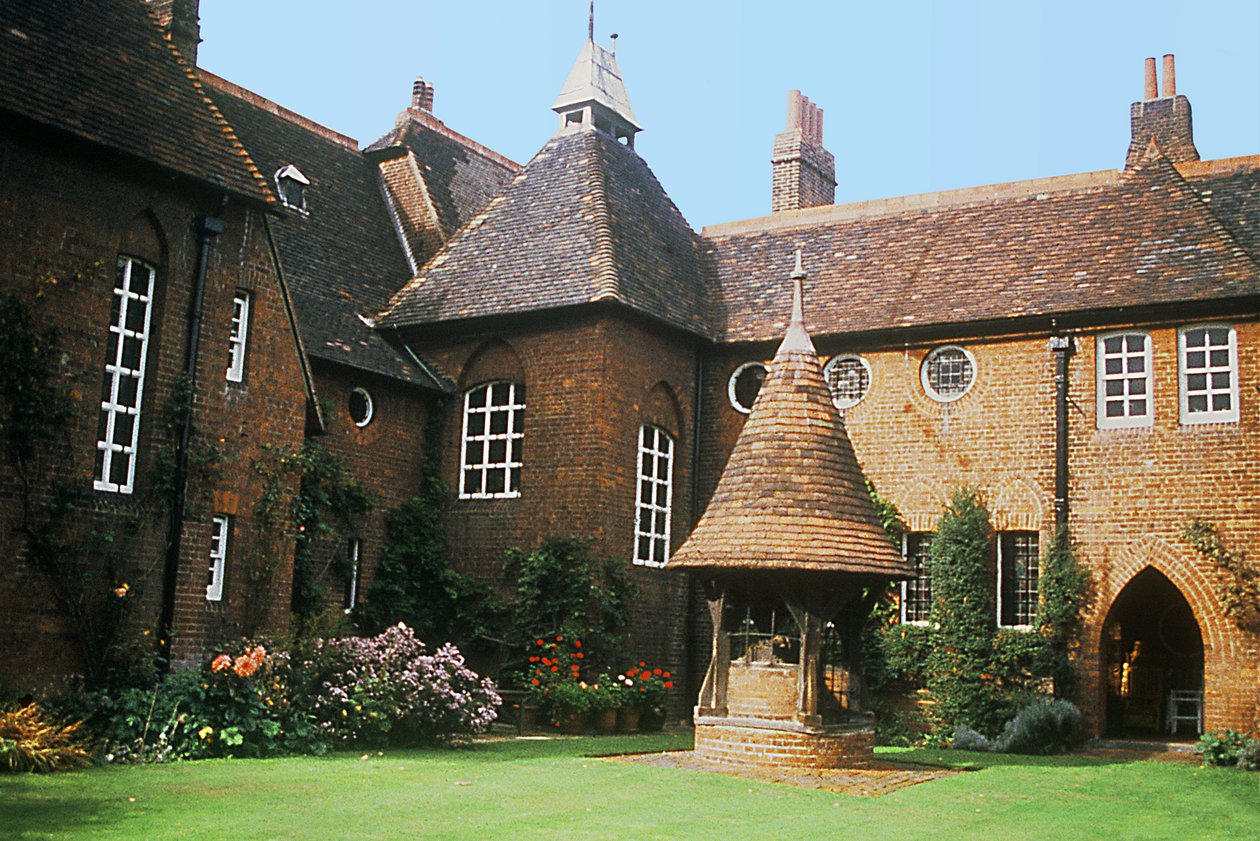 Utsikt över The Red House, Bexleyheath, designad av William Morris (1834-96) med Philip Webb som arkitekt, färdigställd 1859 av Unbekannt Unbekannt