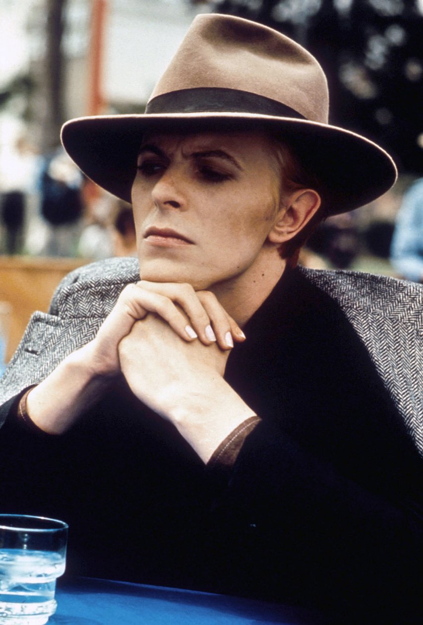 The Man Who Come From Elsewhere MAN WHO FELL TO EARTH av NicolasRoeg med David Bowie, 1976 av Unbekannt Unbekannt