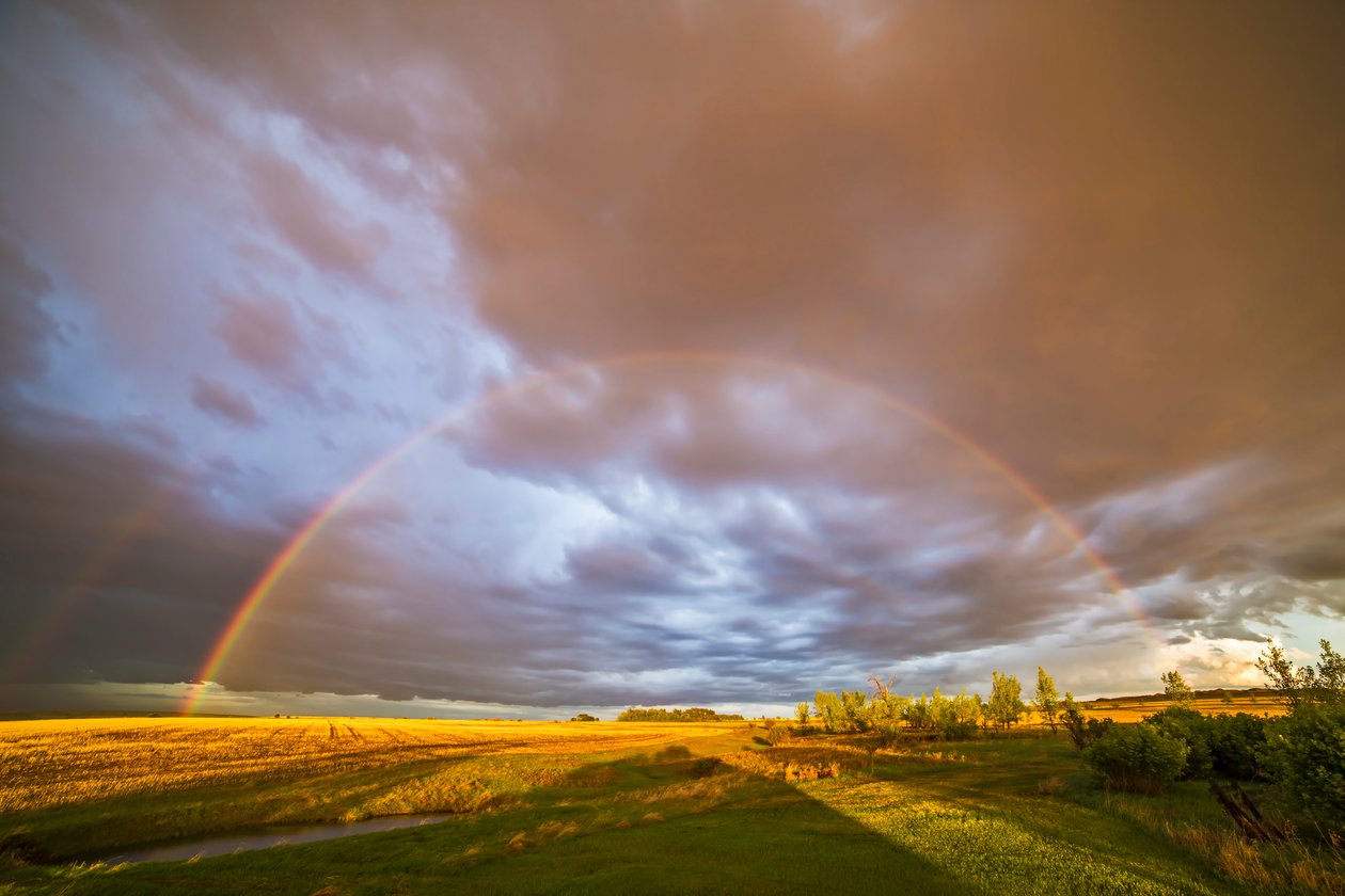 En regnbåge nära solnedgången i Alberta, 31 maj 2014 av Unbekannt Unbekannt