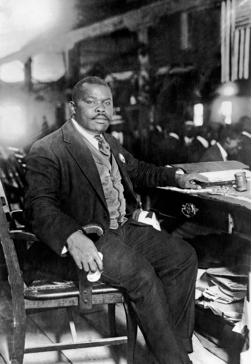 Marcus Garvey vid sitt skrivbord av Unbekannt Unbekannt