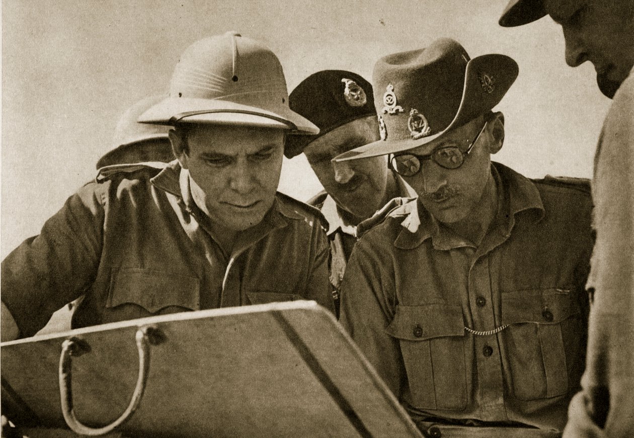 Amerikanen Wendell Willkie, som stod som republikansk kandidat mot Franklin D. Roosevelt i presidentvalet 1940, förklaras försvaret vid El Alamein av general Montgomery, 1942 av Unbekannt Unbekannt