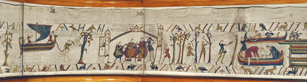 När hertig William hör talas om Harolds kröning beordrar han att fartyg ska byggas som förberedelse för invasion, Bayeux Tapestry av Unbekannt Unbekannt
